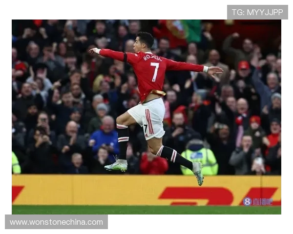 世体:乔丹在摩纳哥有房;他在现场和拉波尔塔进行交流 世体:乔丹在摩纳哥有房;他在现场和拉波尔塔进行交流